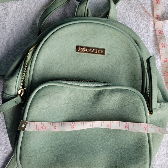 Jeane & Jax Green Knapsack Bag - Picture 10 of 12